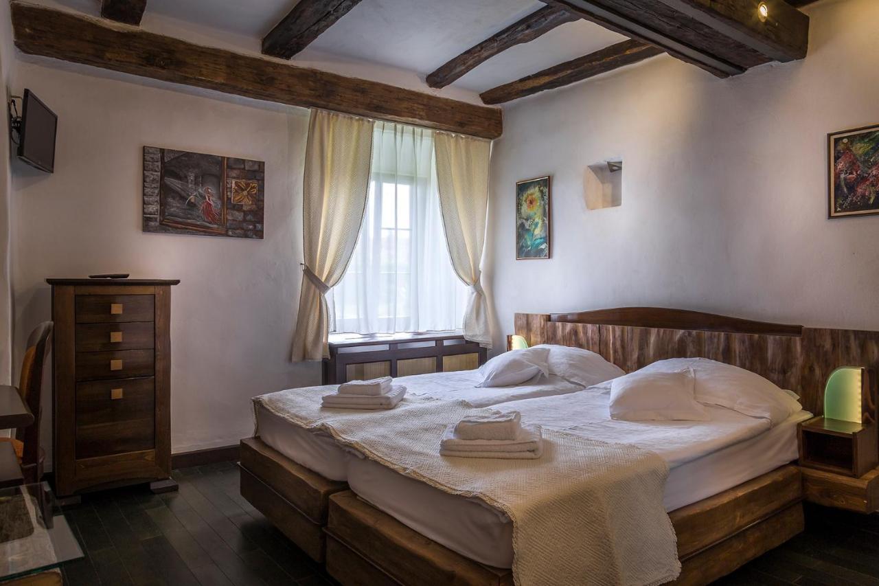 Castle Hotel Daniel Baraolt Luaran gambar