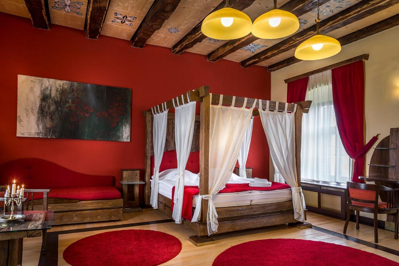 Castle Hotel Daniel Baraolt Luaran gambar