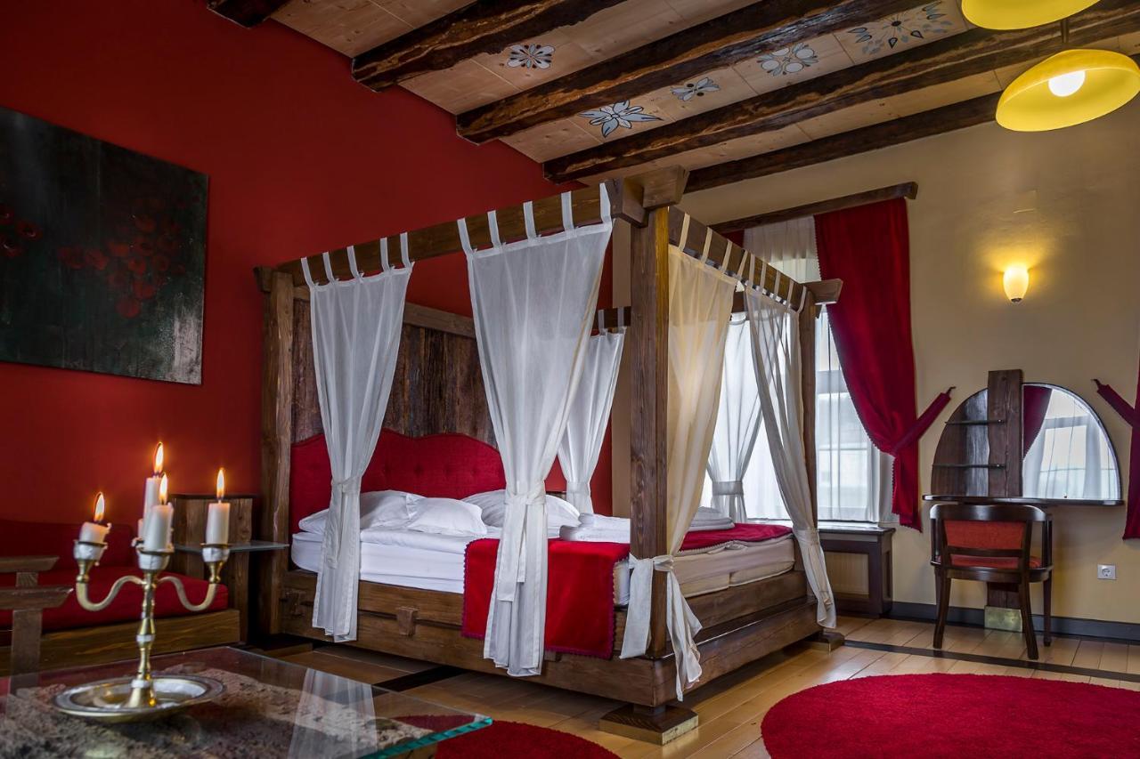 Castle Hotel Daniel Baraolt Luaran gambar
