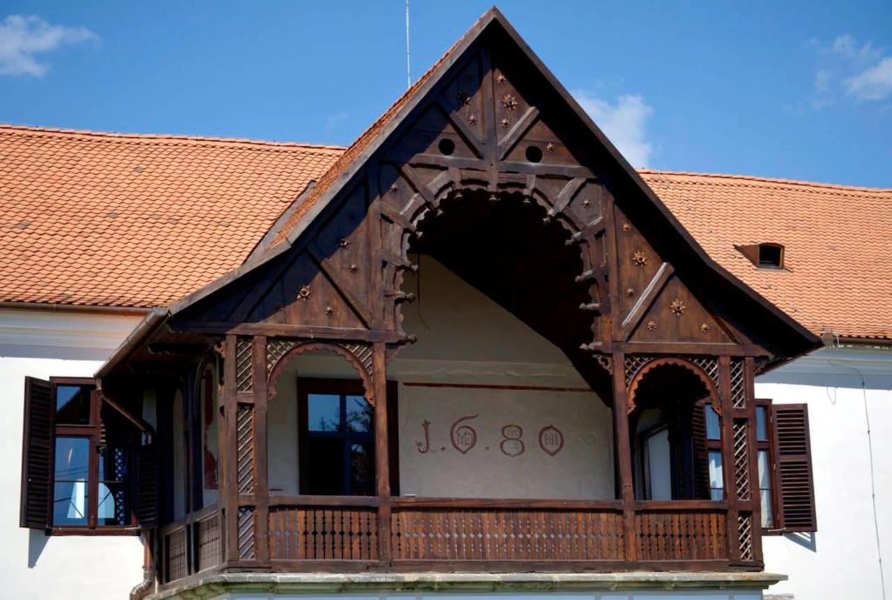 Castle Hotel Daniel Baraolt Luaran gambar