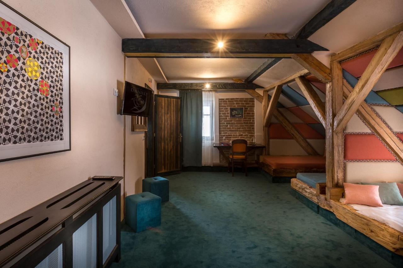 Castle Hotel Daniel Baraolt Luaran gambar